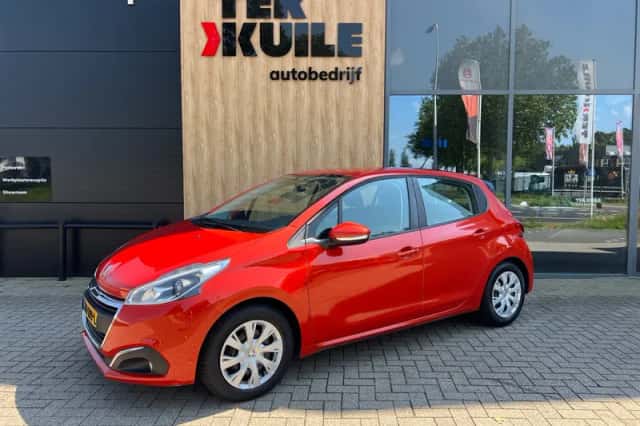 Peugeot 208 (2017) thumbnail 1