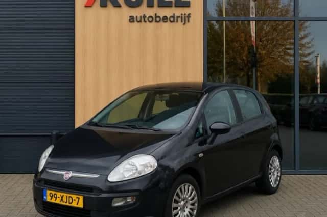 Fiat Punto (2010) thumbnail 1