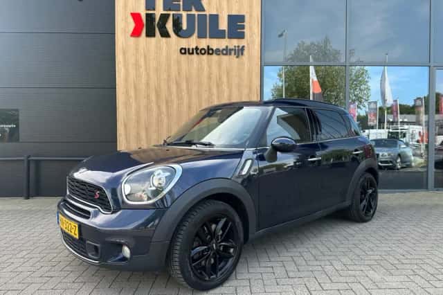 MINI Countryman (2012) thumbnail 1