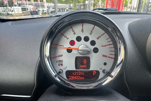 MINI Countryman (2012) thumbnail 14