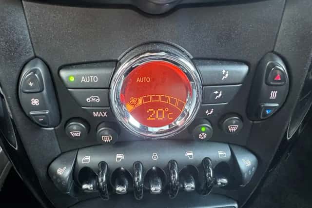 MINI Countryman (2012) thumbnail 16