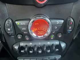 MINI Countryman (2012) thumbnail 16