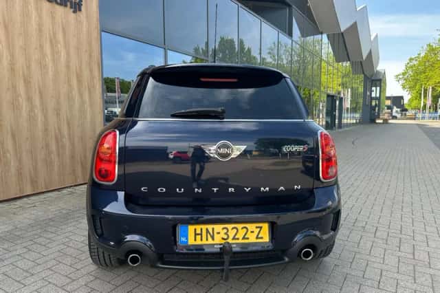 MINI Countryman (2012) thumbnail 4