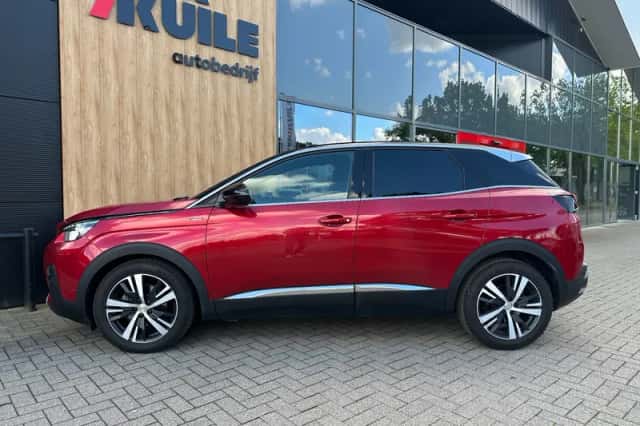 Peugeot 3008 (2017) thumbnail 2