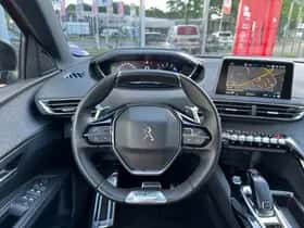 Peugeot 3008 (2017) thumbnail 13