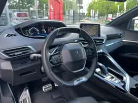 Peugeot 3008 (2017) thumbnail 10