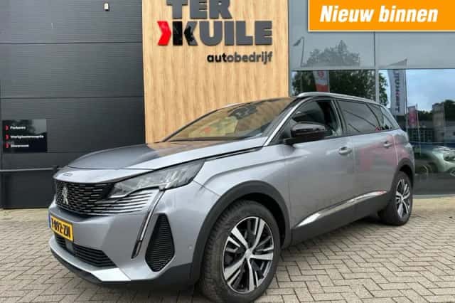 Peugeot 5008 (2023) thumbnail 25