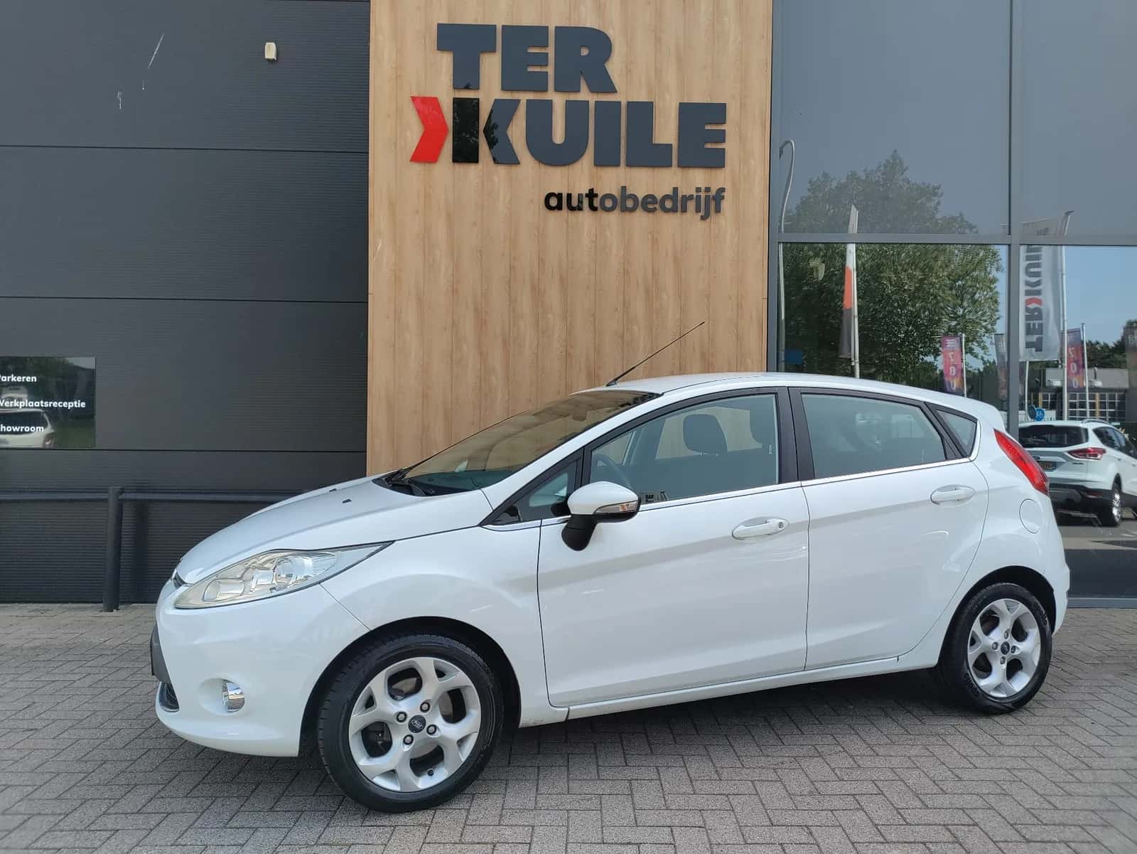Ford Fiesta (2010) — foto 1