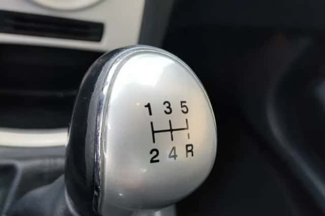 Ford Fiesta (2010) thumbnail 11