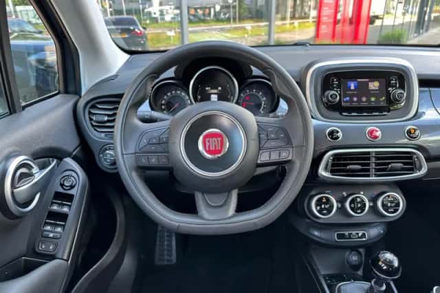 Fiat 500X (2017) thumbnail 3
