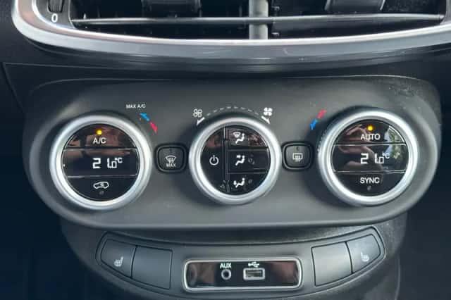 Fiat 500X (2017) thumbnail 6