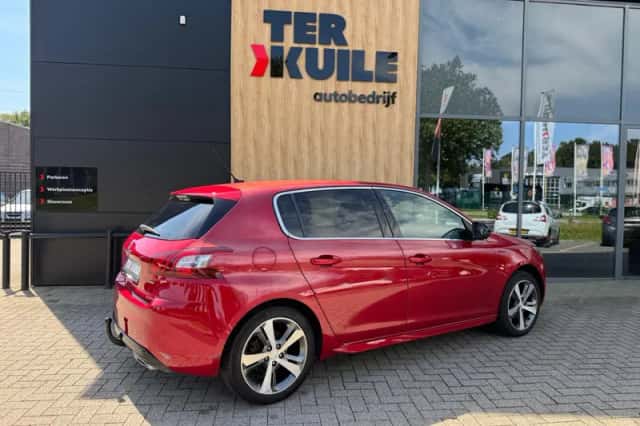 Peugeot 308 (2017) thumbnail 2