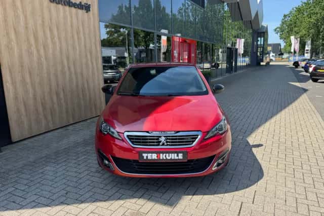 Peugeot 308 (2017) thumbnail 4