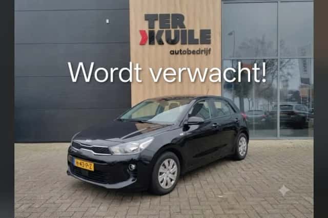 Kia Rio (2018) thumbnail 3