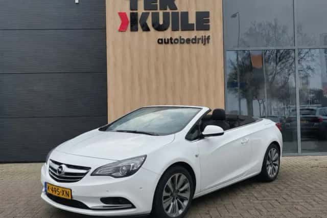Opel CASCADA (2013) thumbnail 1