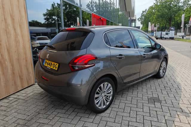 Peugeot 208 (2019) thumbnail 4