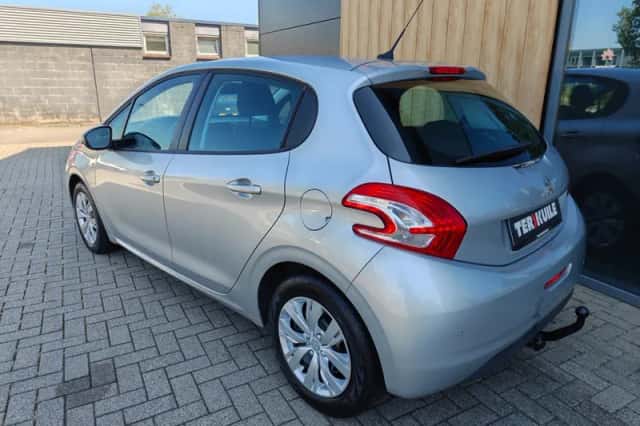 Peugeot 208 (2013) thumbnail 5