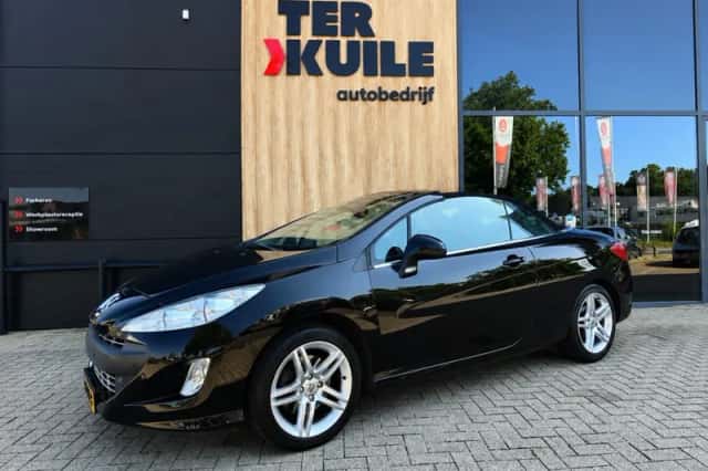 Peugeot 308 (2010) thumbnail 1