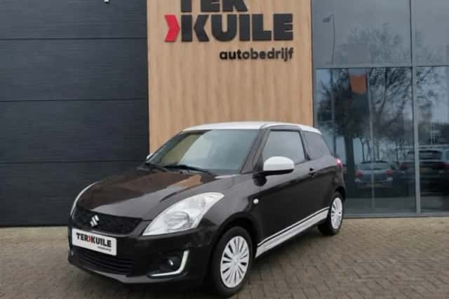 Suzuki Swift (2014) thumbnail 4