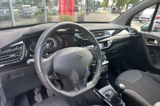 Citroën C3 (2013) thumbnail 3