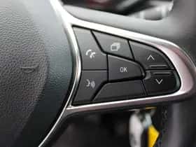 Renault Captur (2020) thumbnail 22