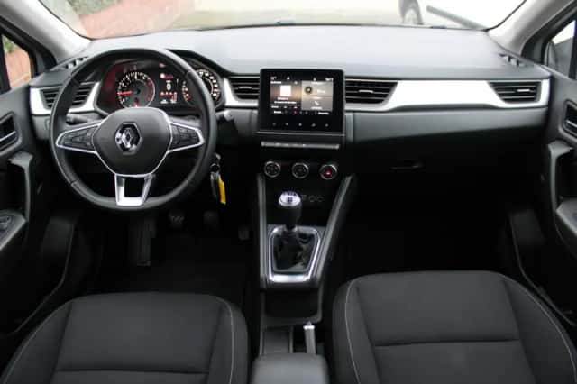 Renault Captur (2020) thumbnail 5