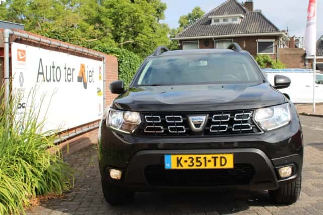 Dacia Duster (2018) thumbnail 2