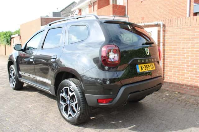 Dacia Duster (2018) thumbnail 3
