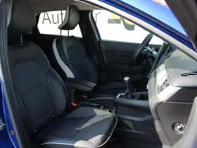 Renault Captur (2024) thumbnail 16