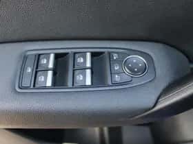 Renault Captur (2024) thumbnail 21
