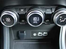 Renault Captur (2024) thumbnail 28