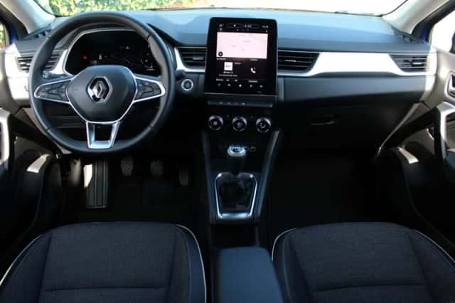 Renault Captur (2024) thumbnail 4