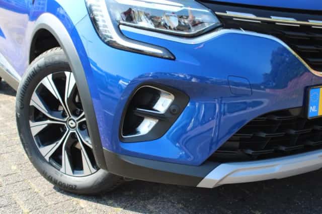 Renault Captur (2024) thumbnail 5