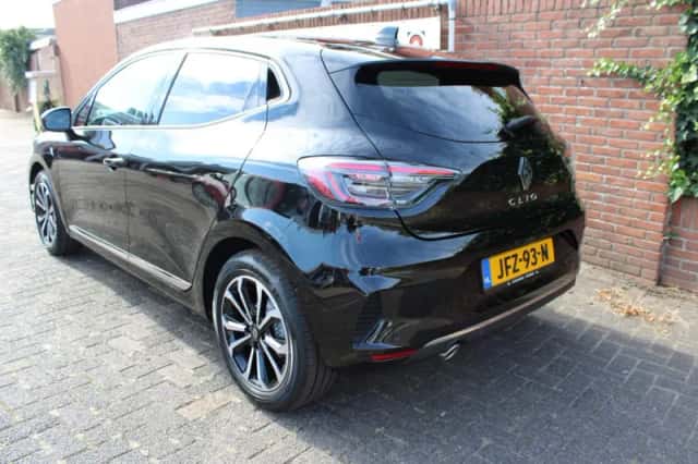 Renault Clio (2025) thumbnail 4