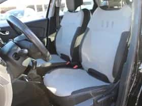Renault Captur (2015) thumbnail 19