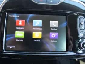 Renault Captur (2015) thumbnail 25