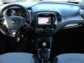 Renault Captur (2015) thumbnail 5