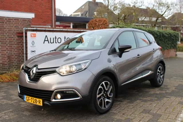 Renault Captur (2015) thumbnail 1