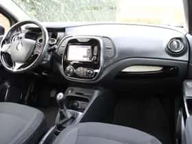 Renault Captur (2015) thumbnail 16