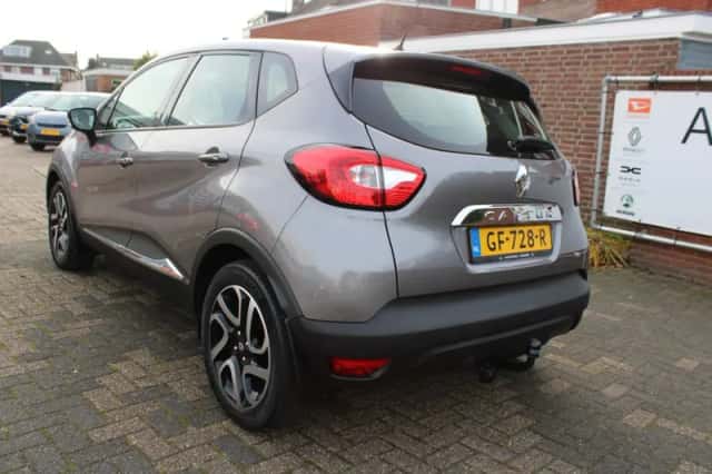 Renault Captur (2015) thumbnail 4