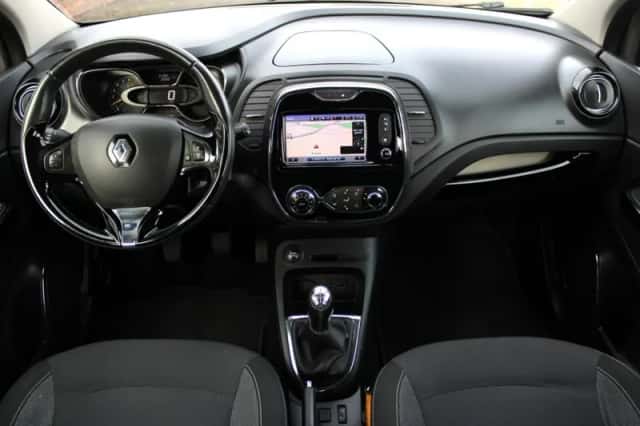 Renault Captur (2015) thumbnail 5