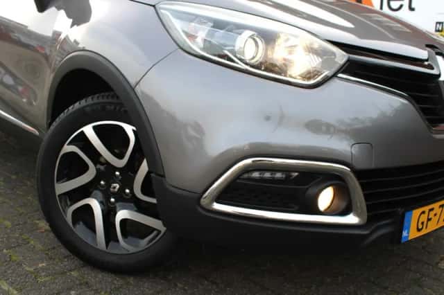 Renault Captur (2015) thumbnail 6