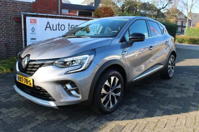 Renault Captur (2024) thumbnail 1