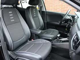 Kia Stonic (2021) thumbnail 16