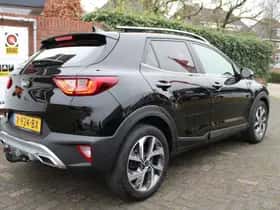 Kia Stonic (2021) thumbnail 8