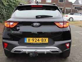 Kia Stonic (2021) thumbnail 9
