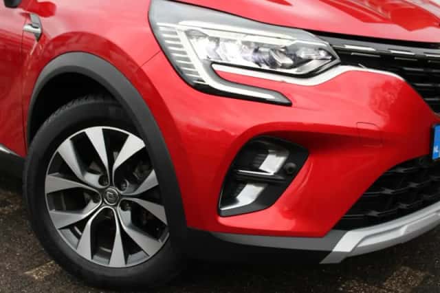 Renault Captur (2020) thumbnail 6