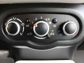 Renault Twingo (2016) thumbnail 26