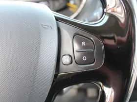 Renault Captur (2014) thumbnail 24