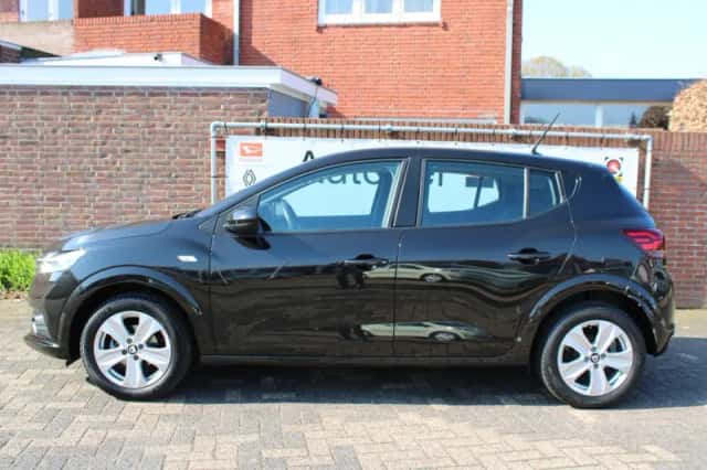 Dacia Sandero (2021) thumbnail 3